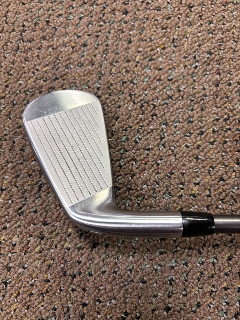 RH Utiliy U500 2 Iron w/Rogue M-AX 85H-S Stiff Shaft