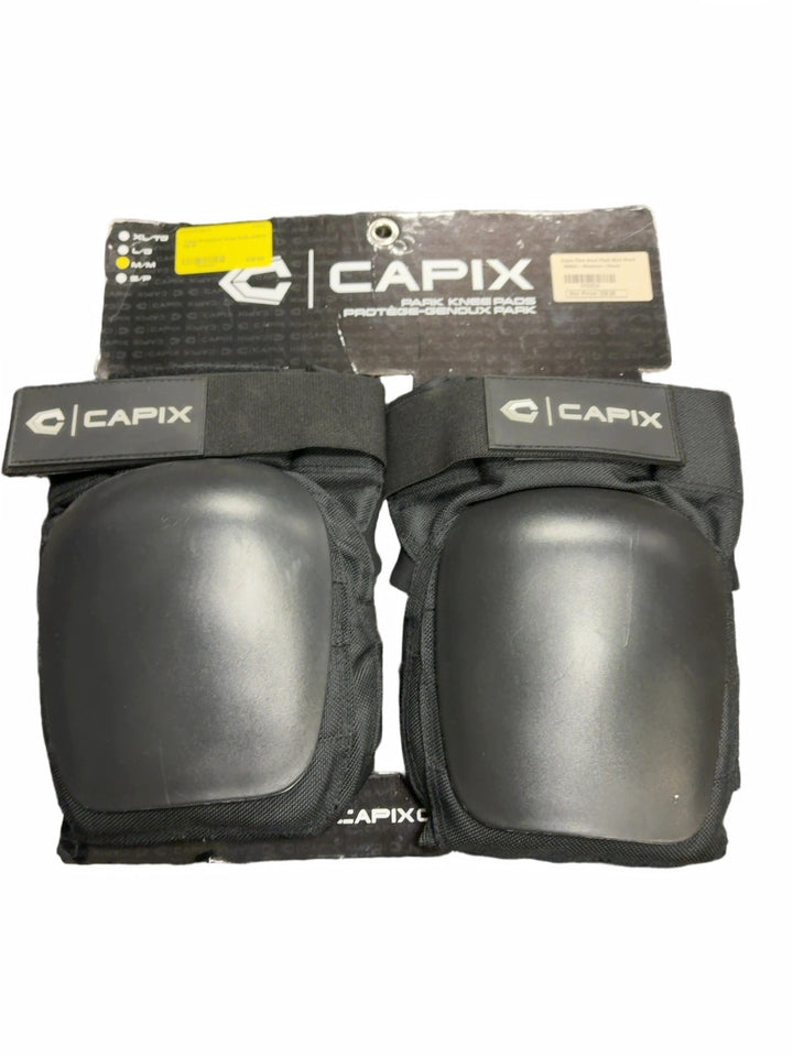 Capix Park Knee Pads New With Tags Size M